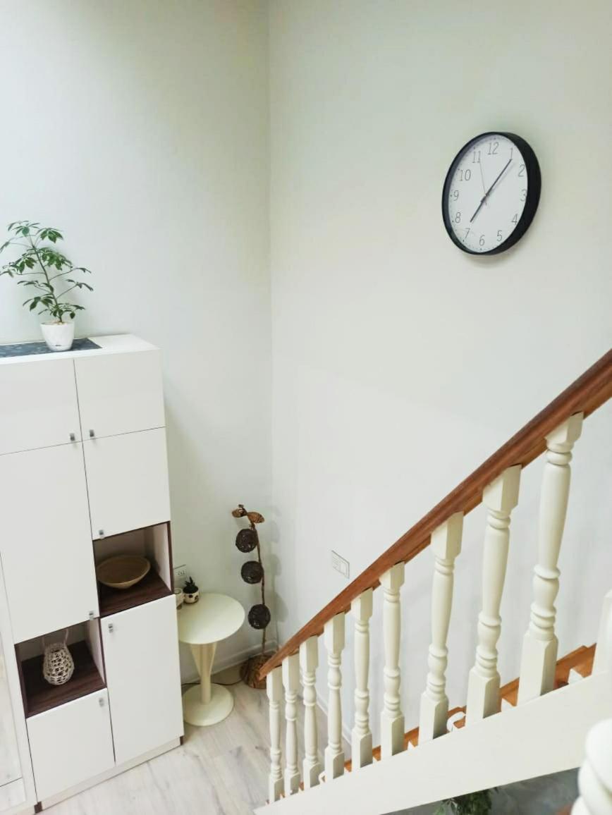 Comfortable Nizami Street Apartment *